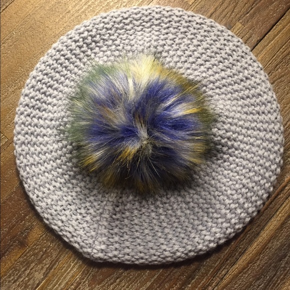 Anthropologie-Norla Glacia Faux Fur Pom Pom Hat - Picture 3 of 8